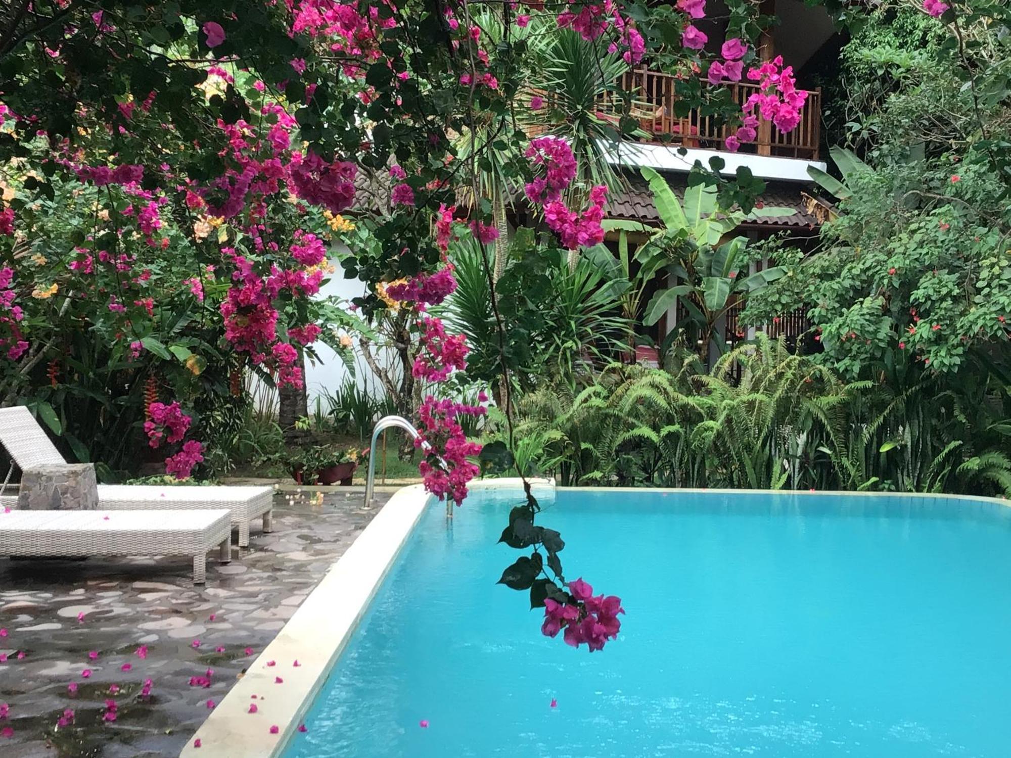 Villa Jati Mangsit Senggigi Eksteriør billede